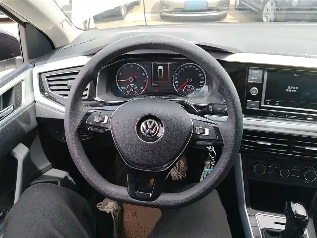 Volkswagen Polo 2019 Plus 1.5L Automatic Beats Trendy Edition фото 11