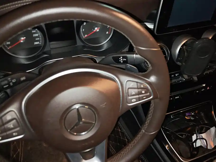 Mercedes-Benz GLC 2018 GLC 200 4MATIC фото 16