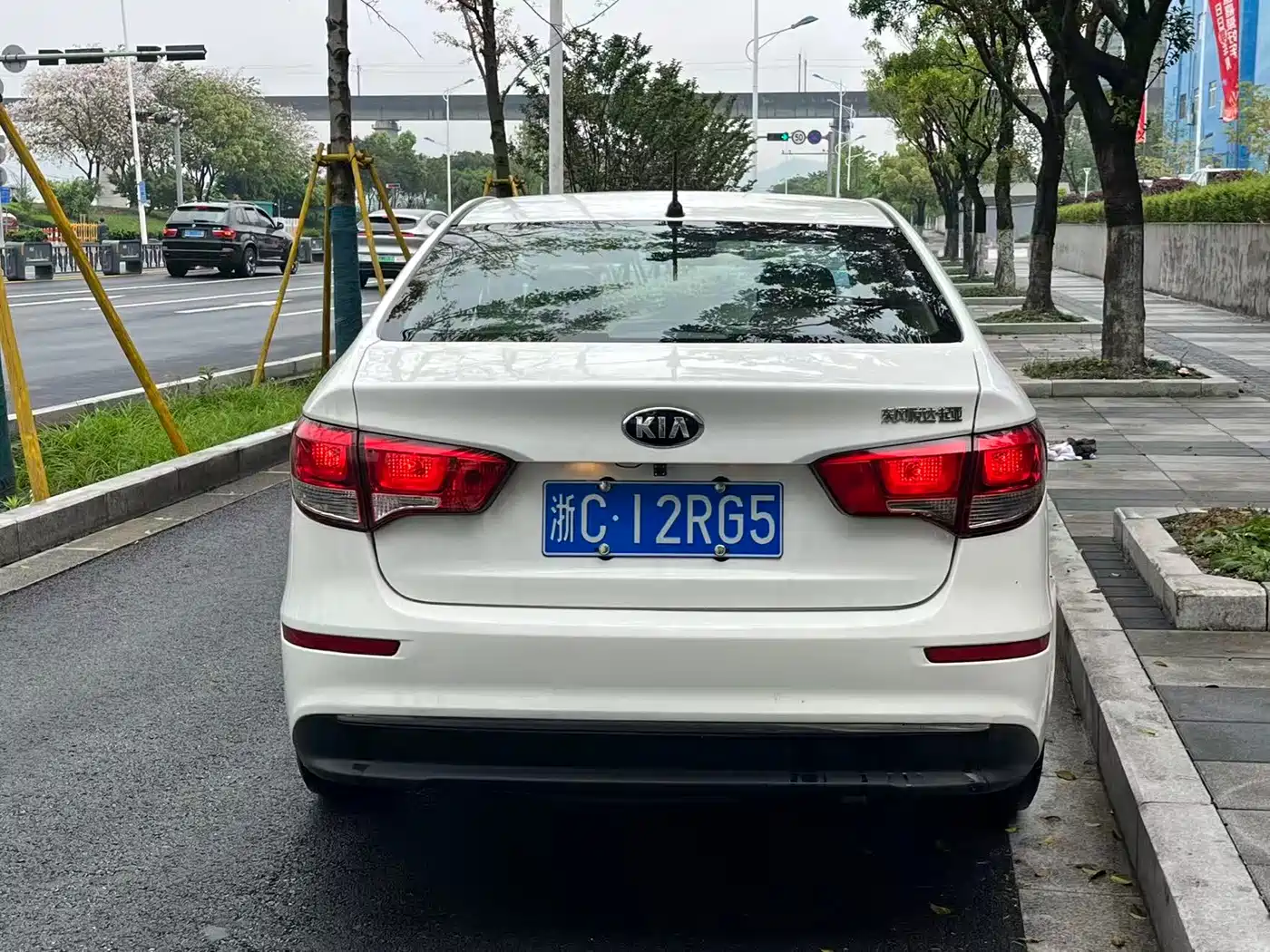 Kia K2 2015 Sedan 1.4L AT GLS фото 8