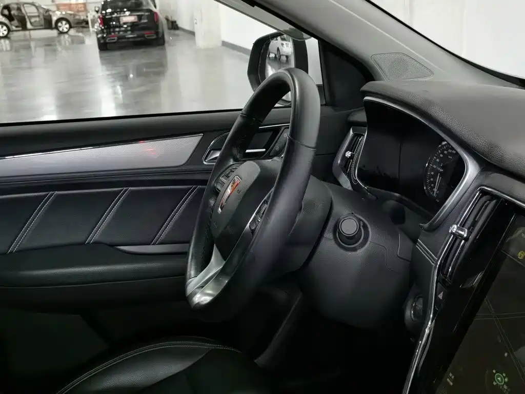 Roewe RX5 2016 2016 30T 2WD Automatic Internet Smart Edition