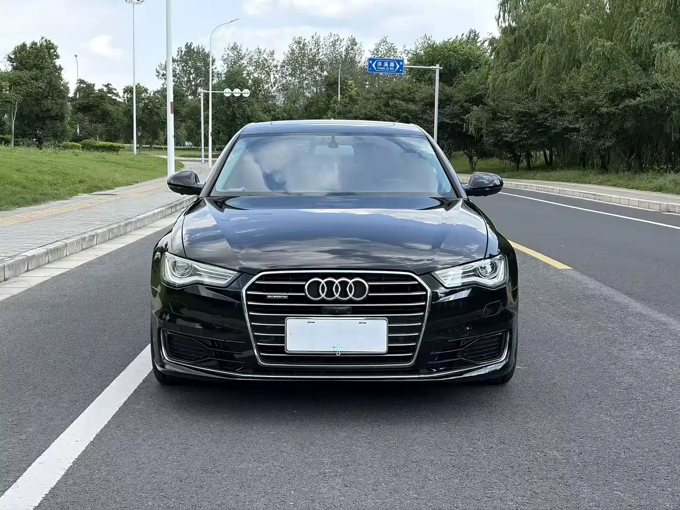 Фото 3 - Audi A6L