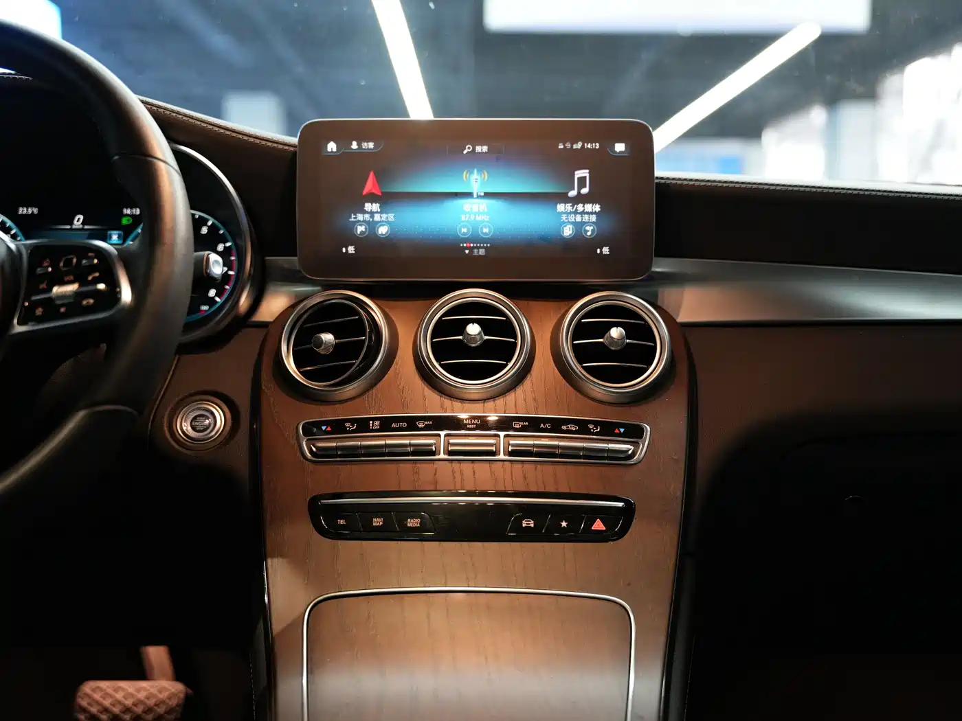 Mercedes-Benz GLC 2021 GLC 260 L 4MATIC Luxury фото 13