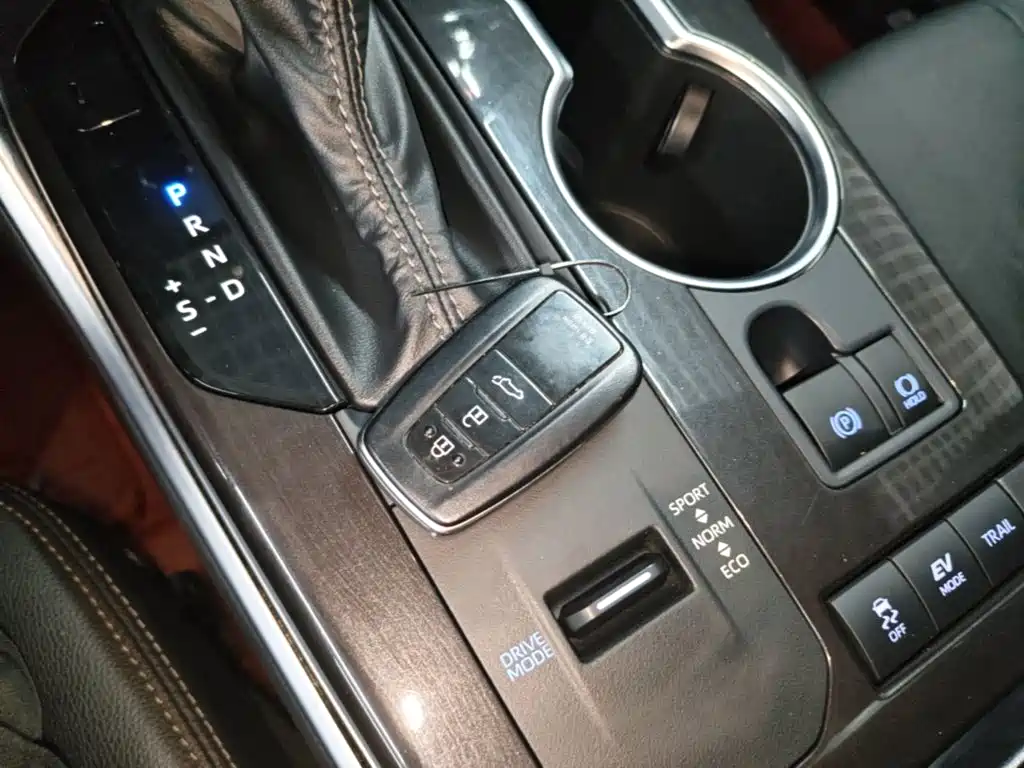 Toyota Crown Kluger 2022 2021 2.5L HEV 4WD Premium
