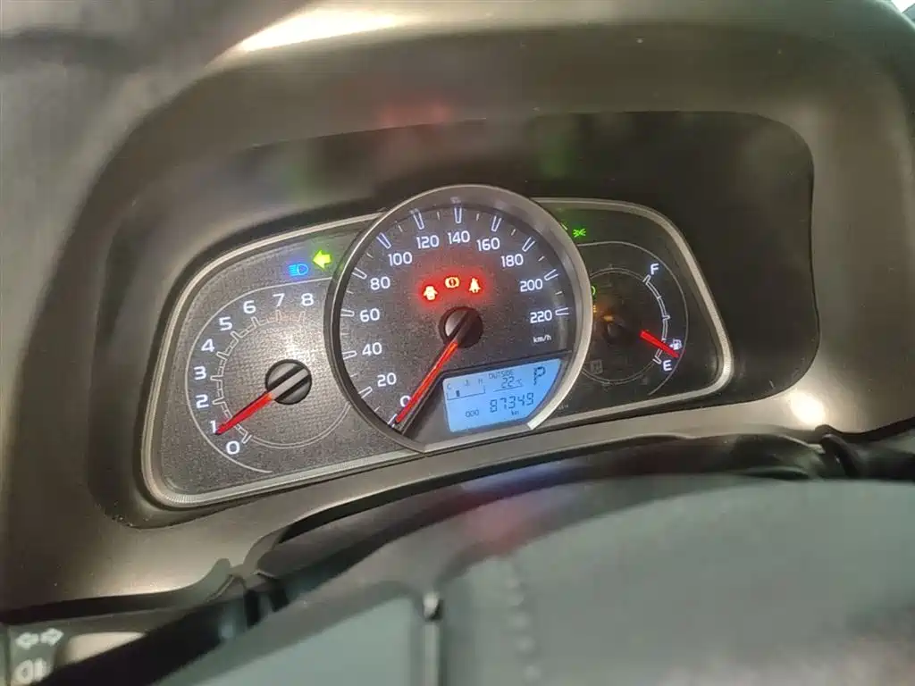 Toyota RAV4 Rongfang 2015 2.0L CVT 2WD Trend Edition фото 12