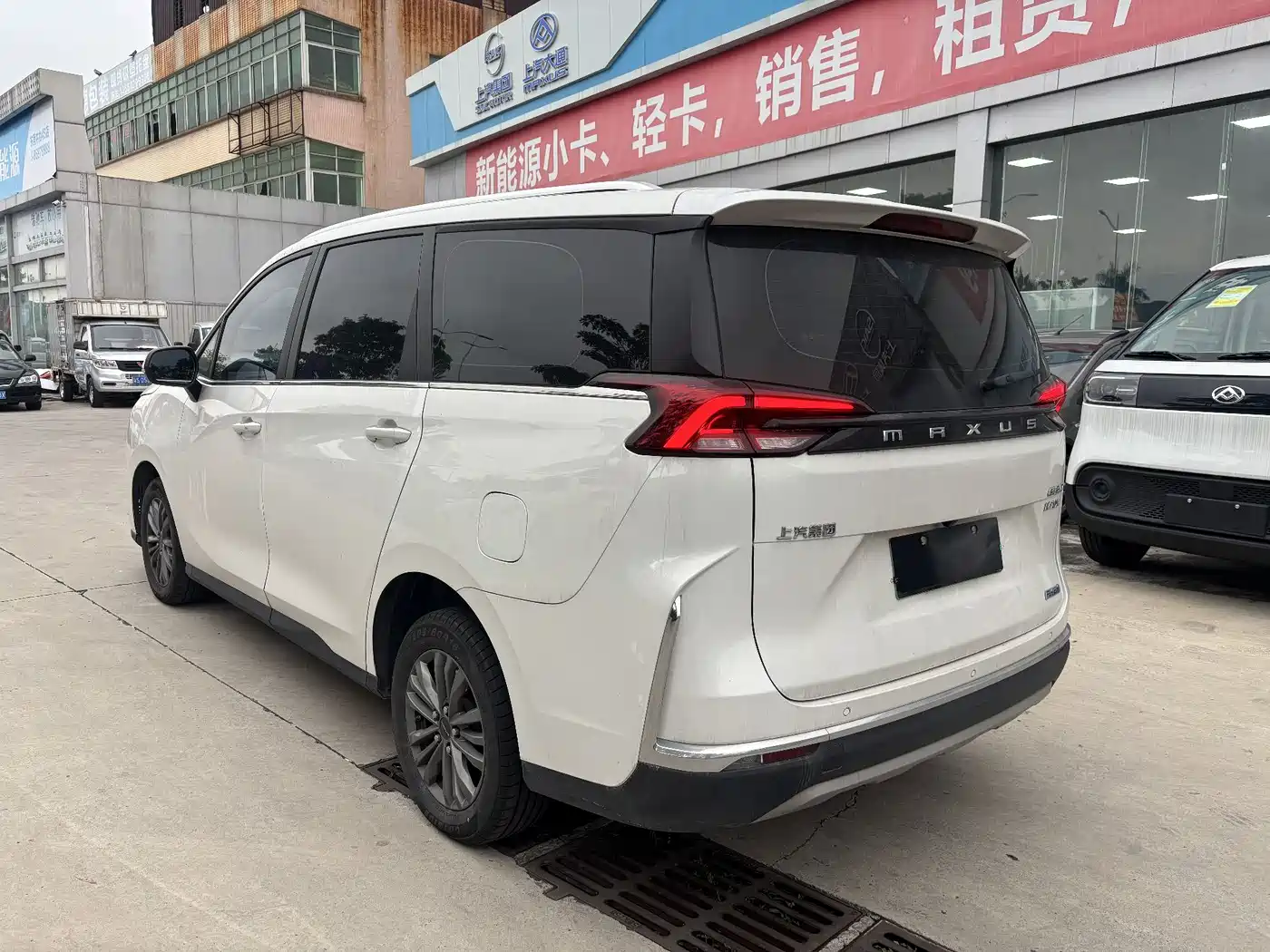 SAIC Maxus Maxus G50 PHEV 2025 Pilot Edition фото 6