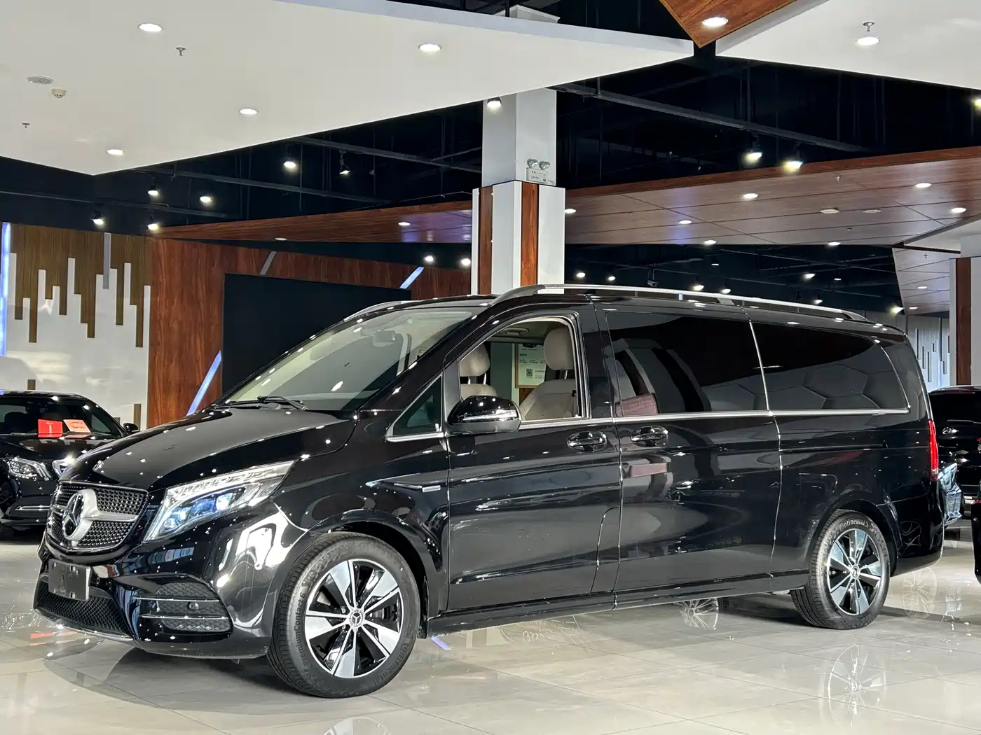 Mercedes-Benz V-Class 2020 Model V 260 L Long Wheelbase Luxury