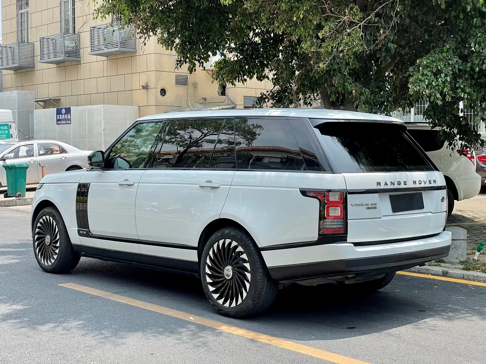 Фото 6 - Land Rover Range Rover