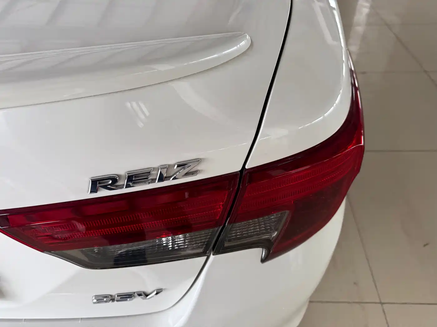Toyota Reiz 2013 2.5V Premium Edition фото 20