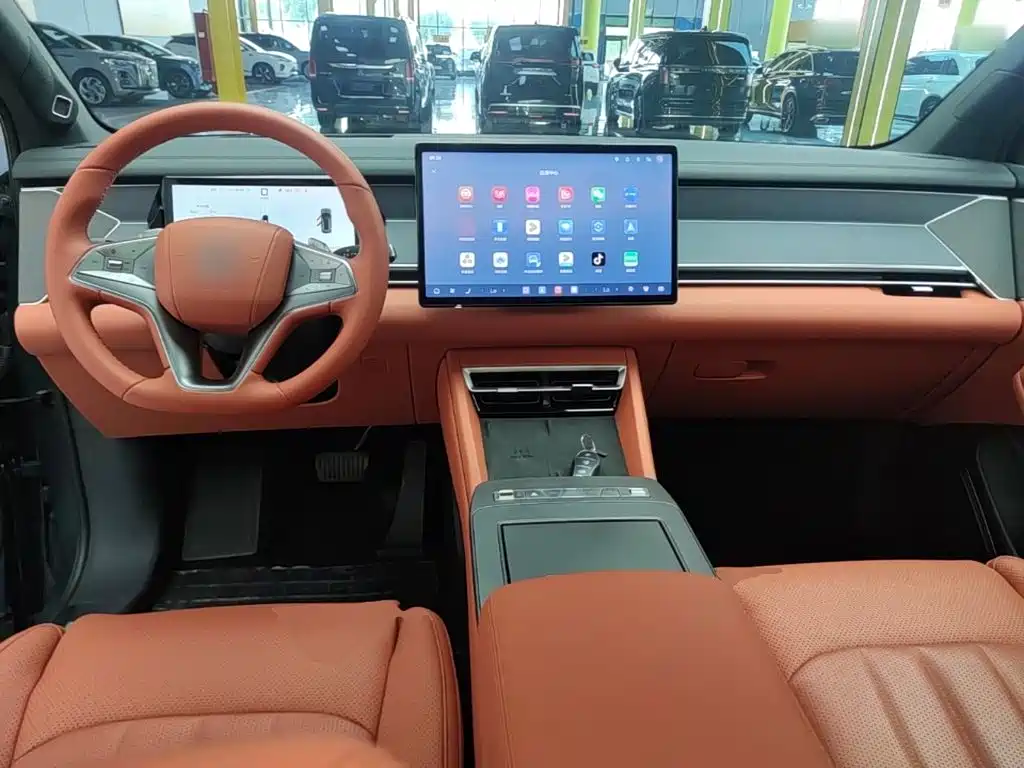 BYD Tang L 2025 2025 DM 175KM Drone Player Edition