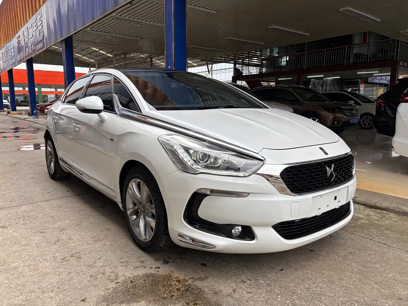 DS 5 2018 2015 1.6T Luxury THP160