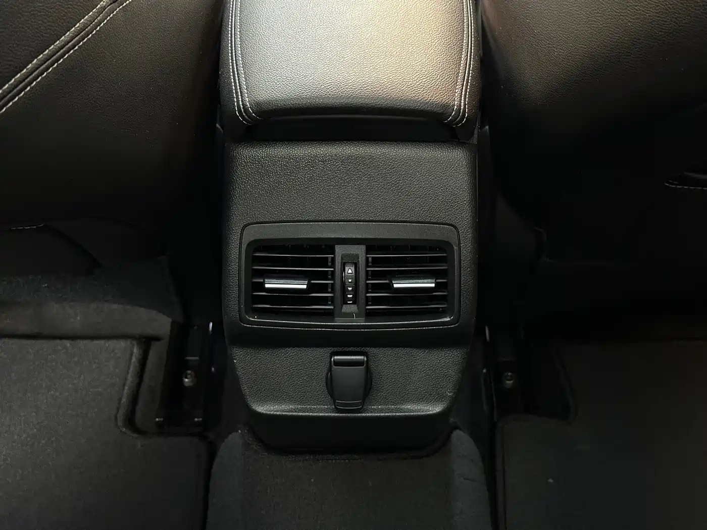 Renault Koleos 2018 2017 2.5L 2WD Premium Edition
