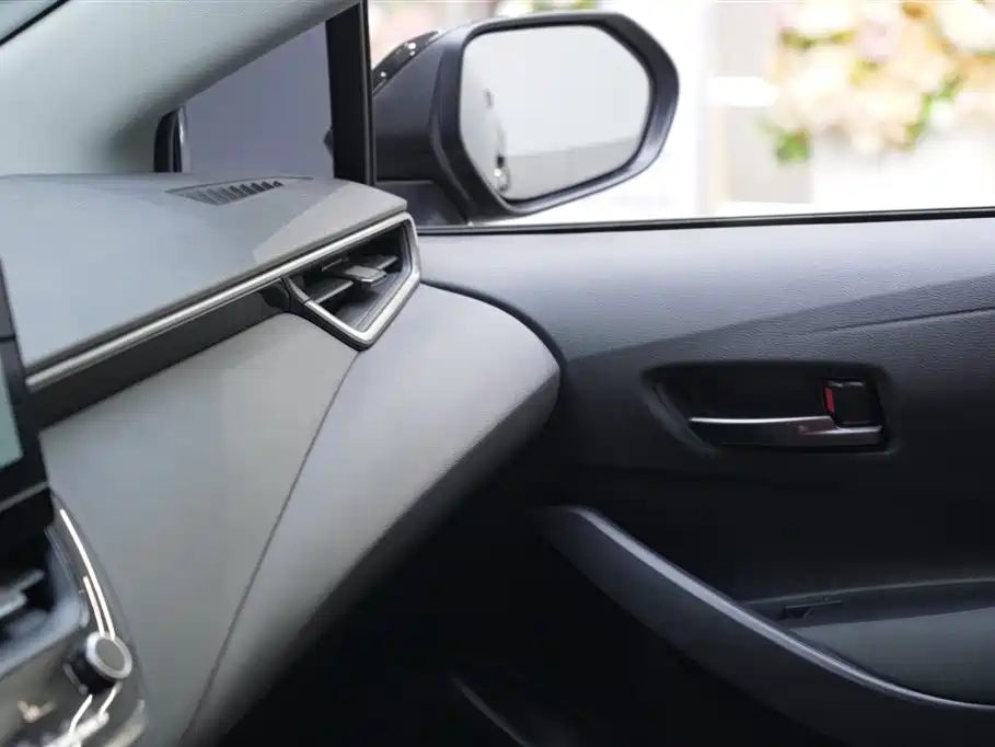 Toyota Levin 2024 Smart Hybrid 1.8L Knight Edition фото 14