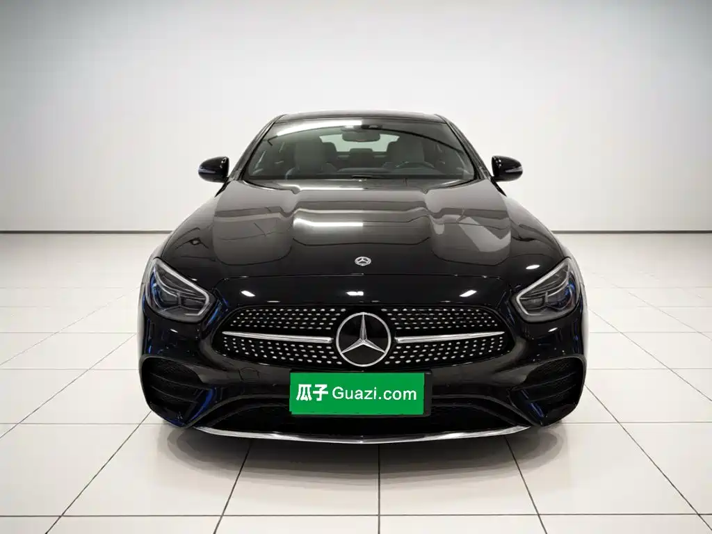 Фото 23 - Mercedes-Benz E-Class
