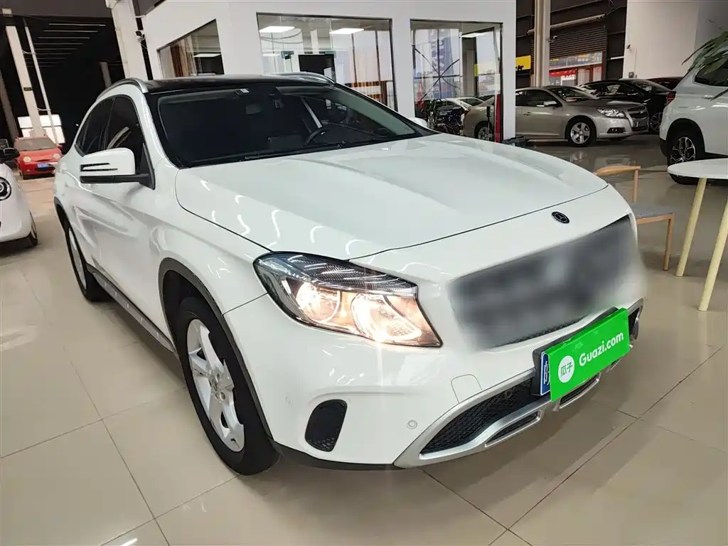 Mercedes-Benz GLA 2018 GLA 200 Dynamic фото 22