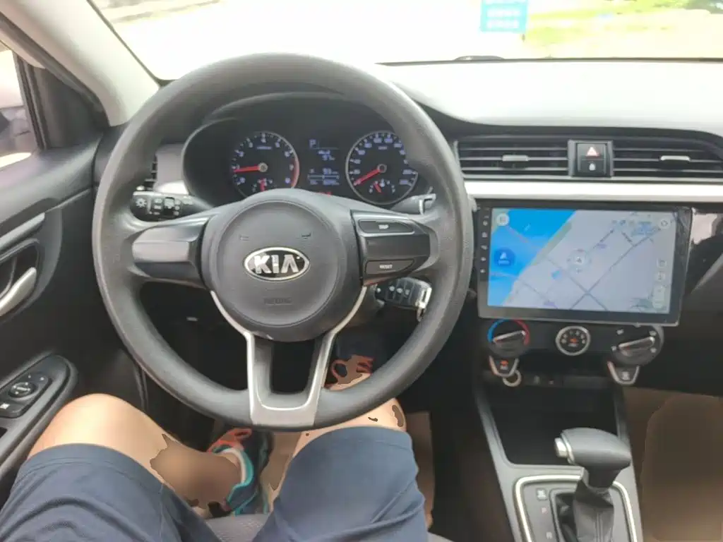 Kia K2 2018 2017 Sedan 1.4L AT GLS