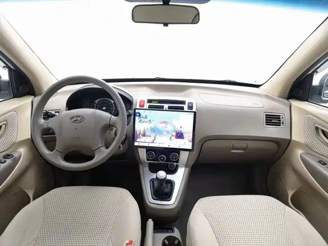 Hyundai Tucson 2013 2.0L Manual 2WD Fashion — фото 5