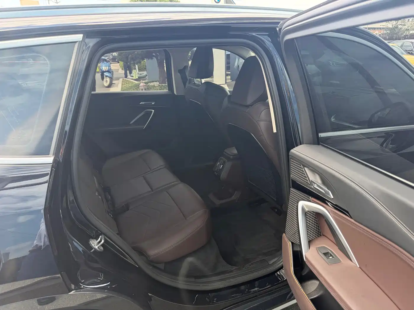 BMW iX1 2024 2023 eDrive25L X Design Package