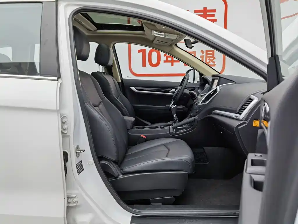Dongfeng Aeolus Dongfeng Fengshen AX7 2015 2015 2.0L Manual Zhiyi Edition