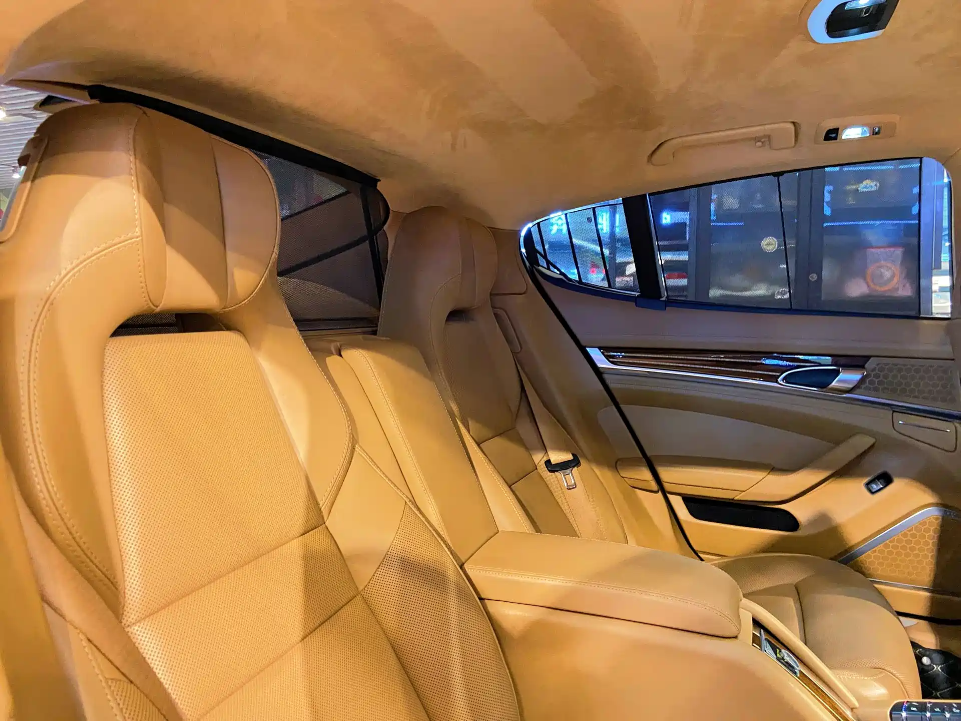 Фото 30 - Porsche Panamera