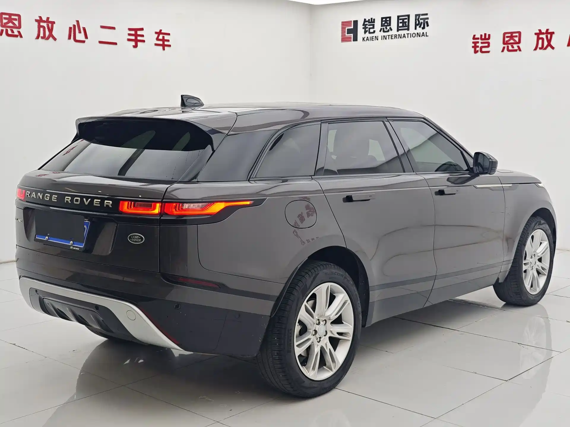 Фото 20 - Land Rover Range Rover Velar