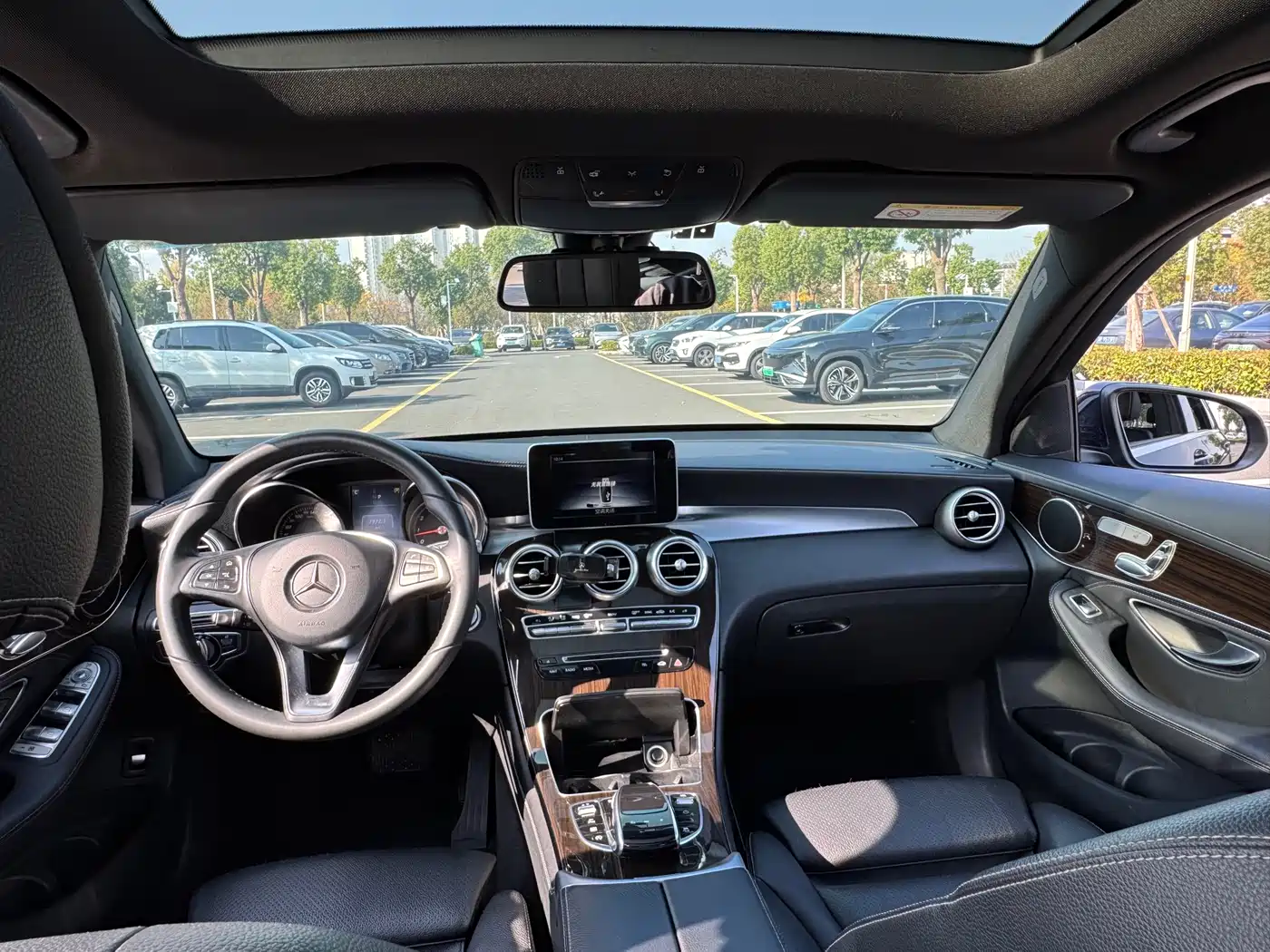 Mercedes-Benz GLC 2017 GLC 260 4MATIC Dynamic фото 9