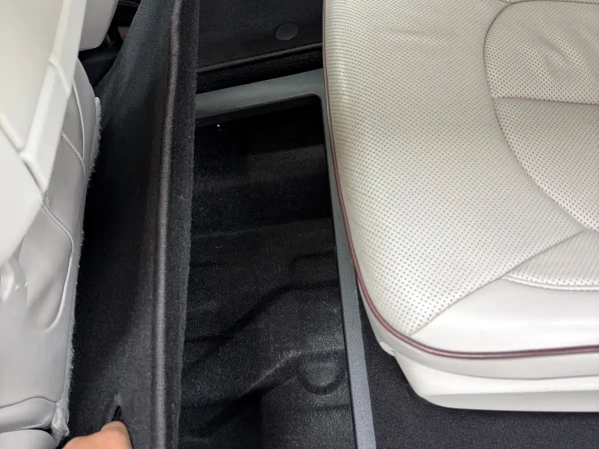 Chrysler Pacifica 2019 2017 3.6L Premium Edition