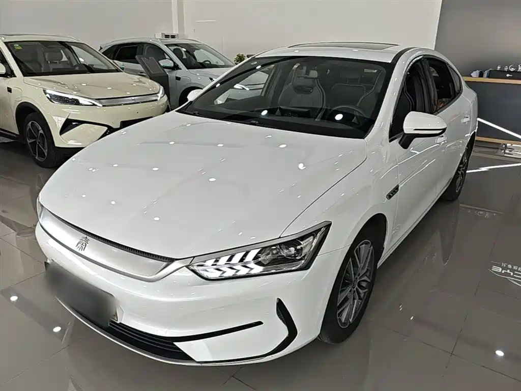 BYD Qin PLUS 2023 EV 510KM Travel Edition фото 2