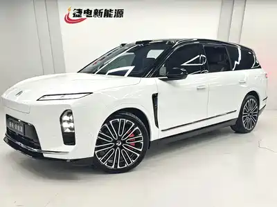NIO ES8