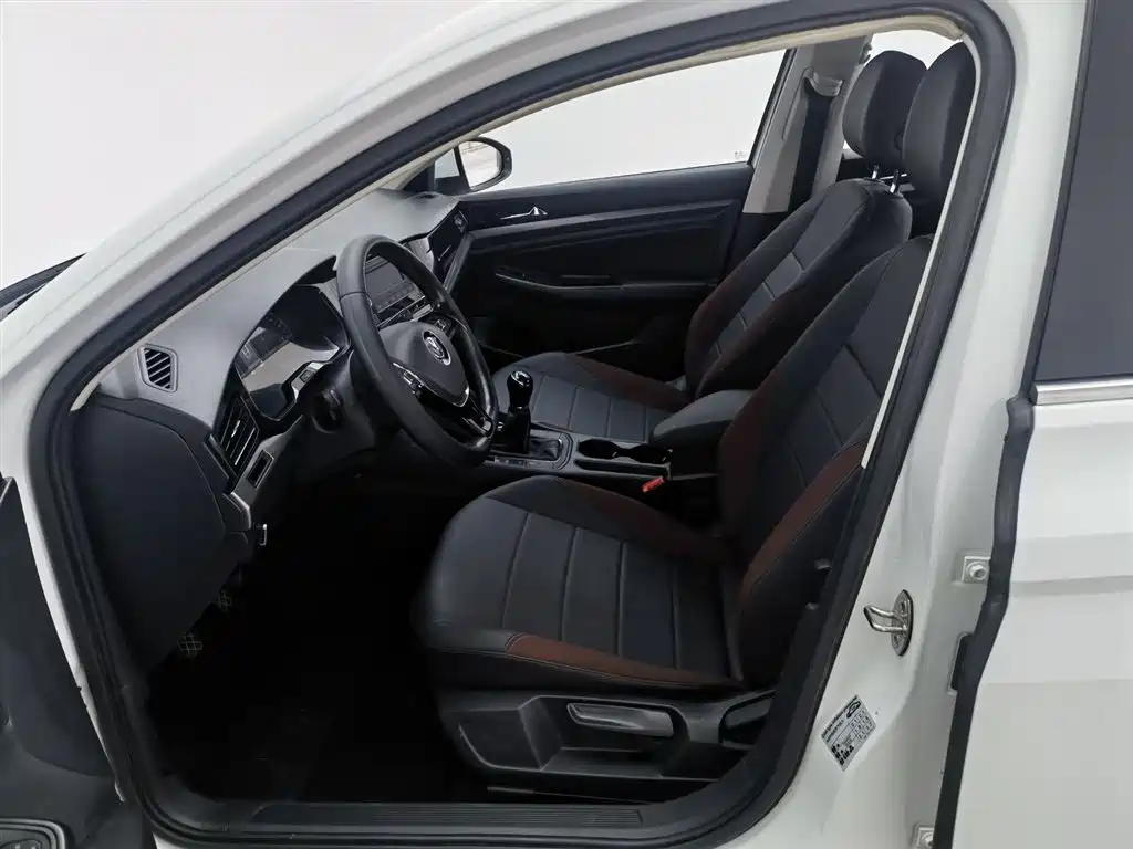 Volkswagen Bora 2019 1.5L Manual Comfort Model фото 10