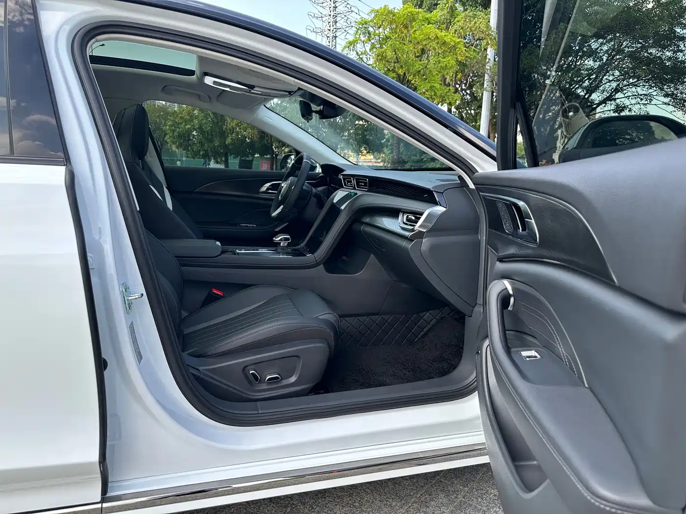 Hongqi H6 2025 2025 Model 2.0T Beauty Edition