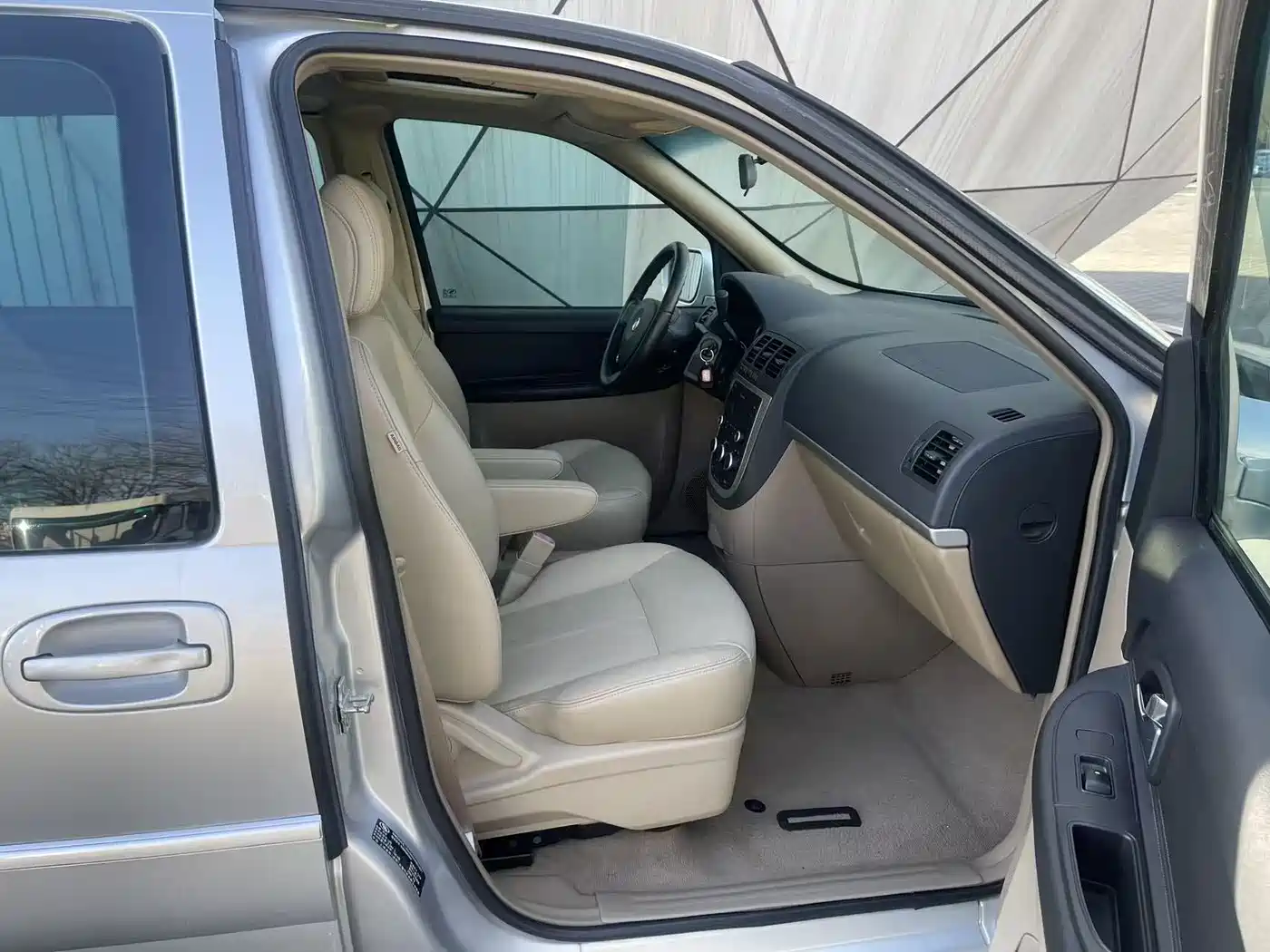 Buick GL8 2014 2.4L Executive Edition фото 15