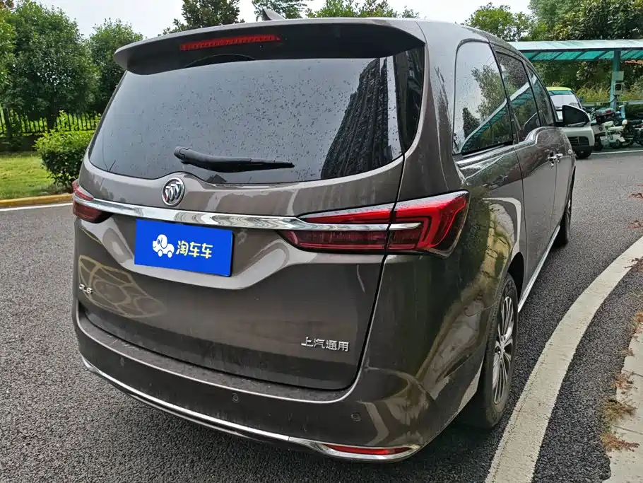 Фото 3 - Buick GL8