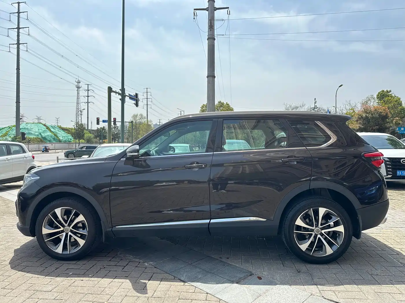 Zhonghua V7 2019 2018 280T Manual Luxury 5-Seater