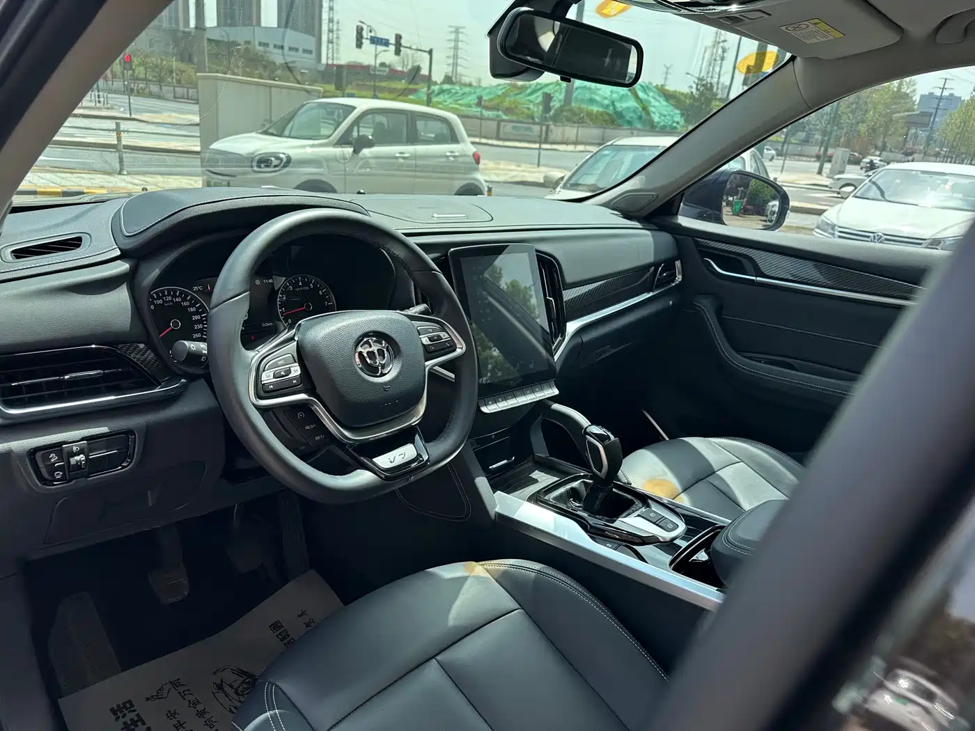 Zhonghua V7 2019 2018 280T Manual Luxury 5-Seater