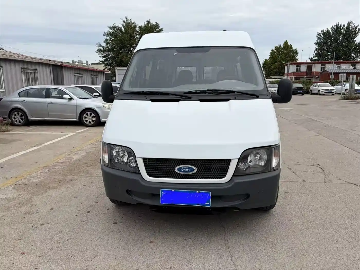 Ford Classic Transit 2015 2016 Model 2.8T Diesel Long Wheelbase 6-Seater Medium Roof Ice White Logistics Vehicle JX493ZLQ4