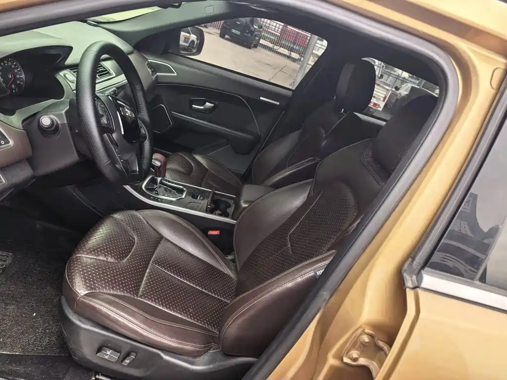 Landwind X7 2015 2015 2.0T Panorama Premium
