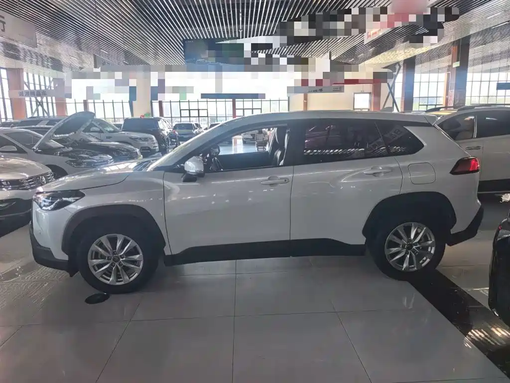 Toyota Corolla Cross 2022 2.0L Elite Edition фото 10