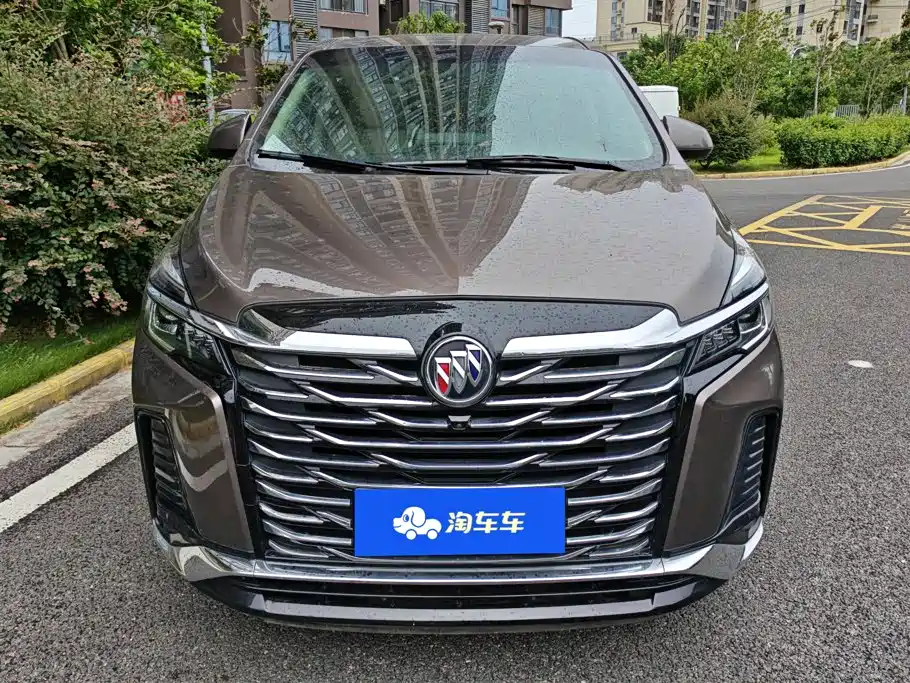 Фото 2 - Buick GL8