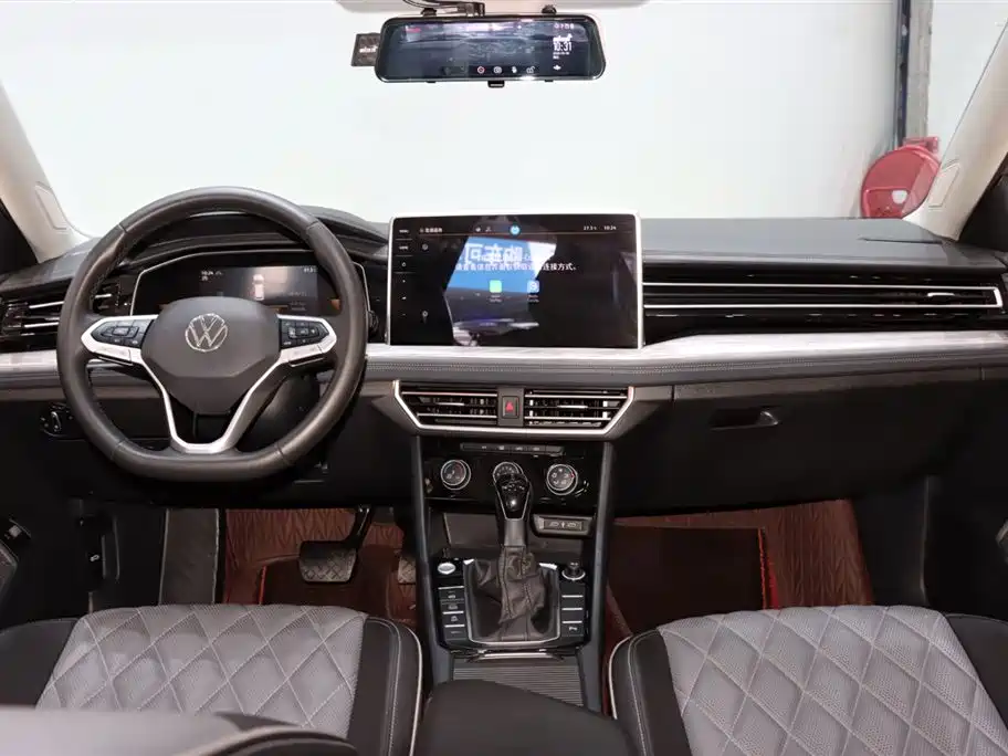 Volkswagen Sagitar 2023 300TSI DSG Surpassing Edition фото 11