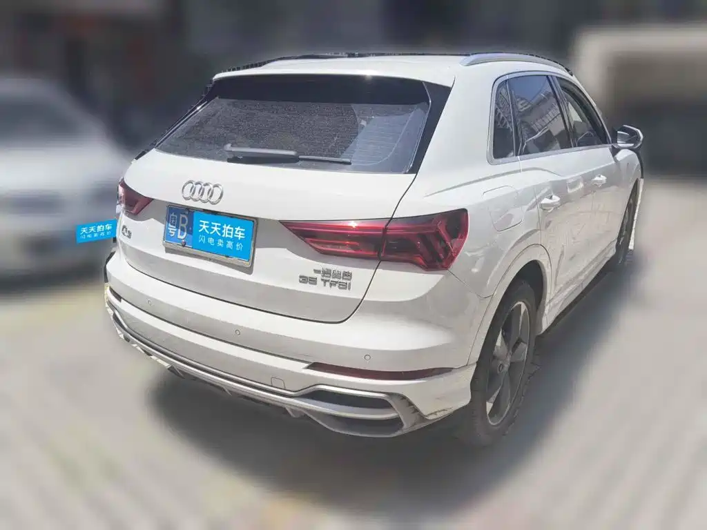 Фото 2 - Audi Q3