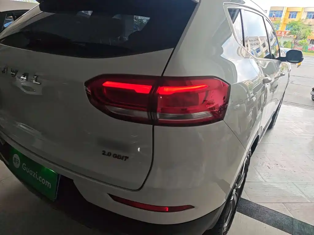 Photo 8 - Haval H6