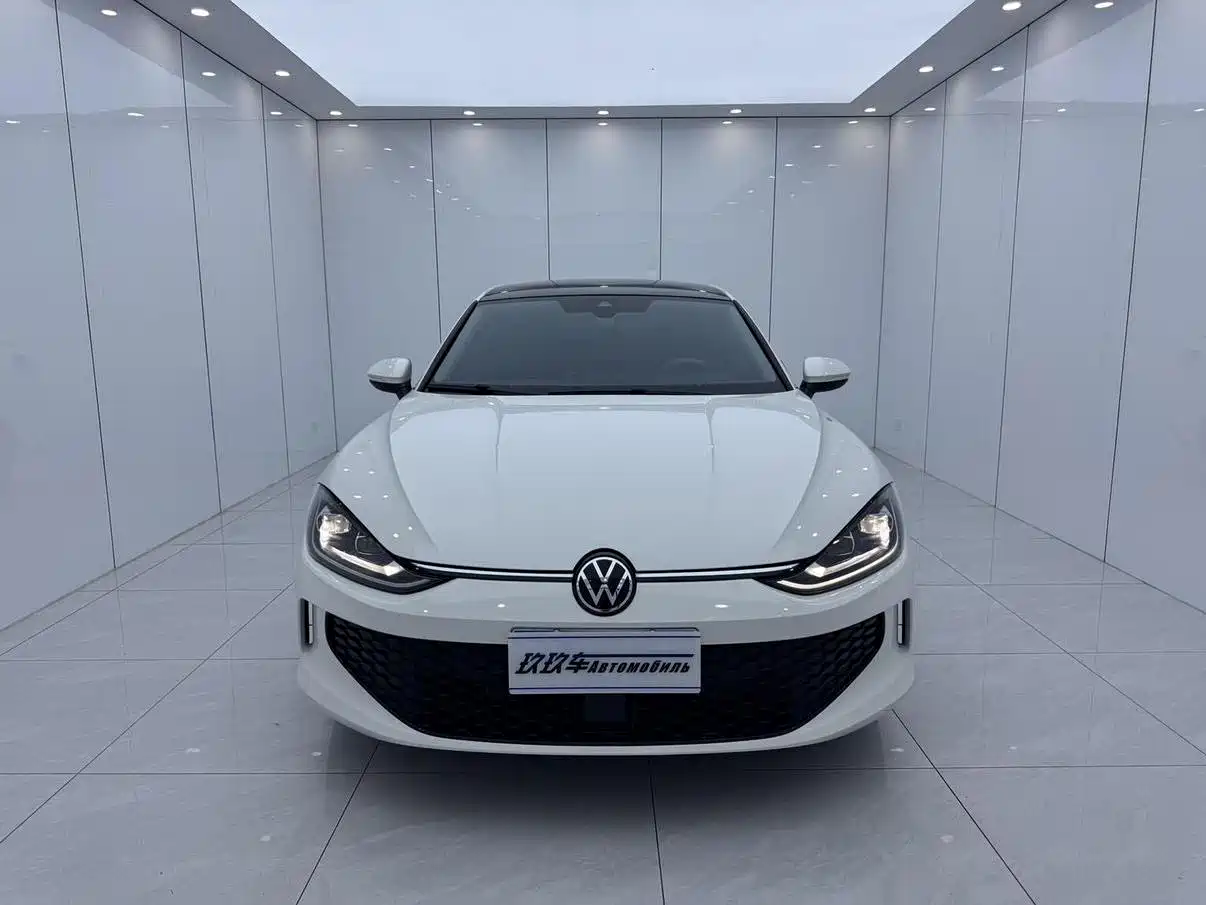 Фото 2 - Volkswagen Lamando