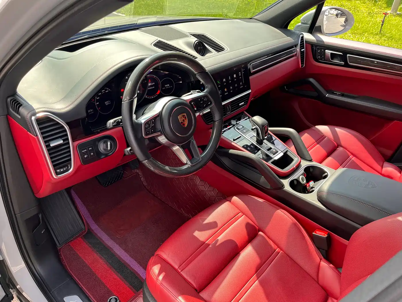 Фото 10 - Porsche Cayenne