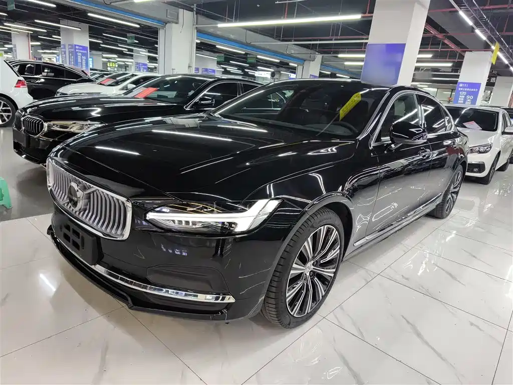 Volvo S90 2025 B5 Zhiyuan Luxury Edition