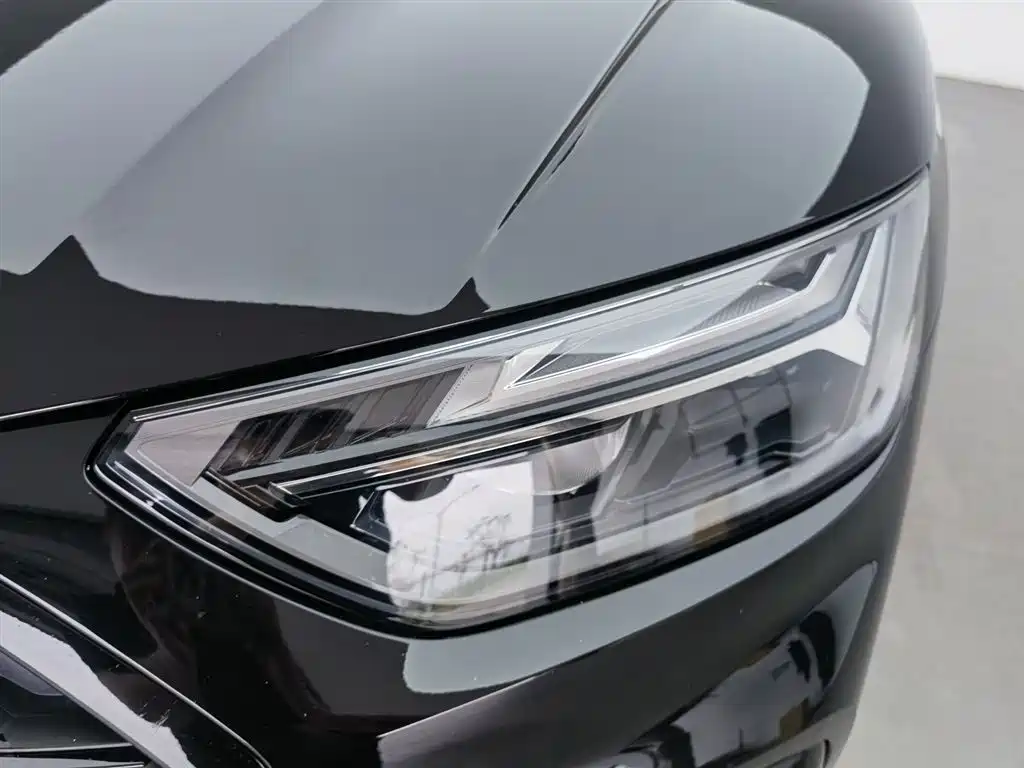 Audi Q5L 2023 40T Luxury Dynamic фото 7