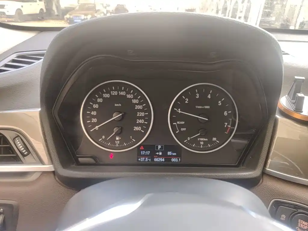 Фото 12 - BMW X1