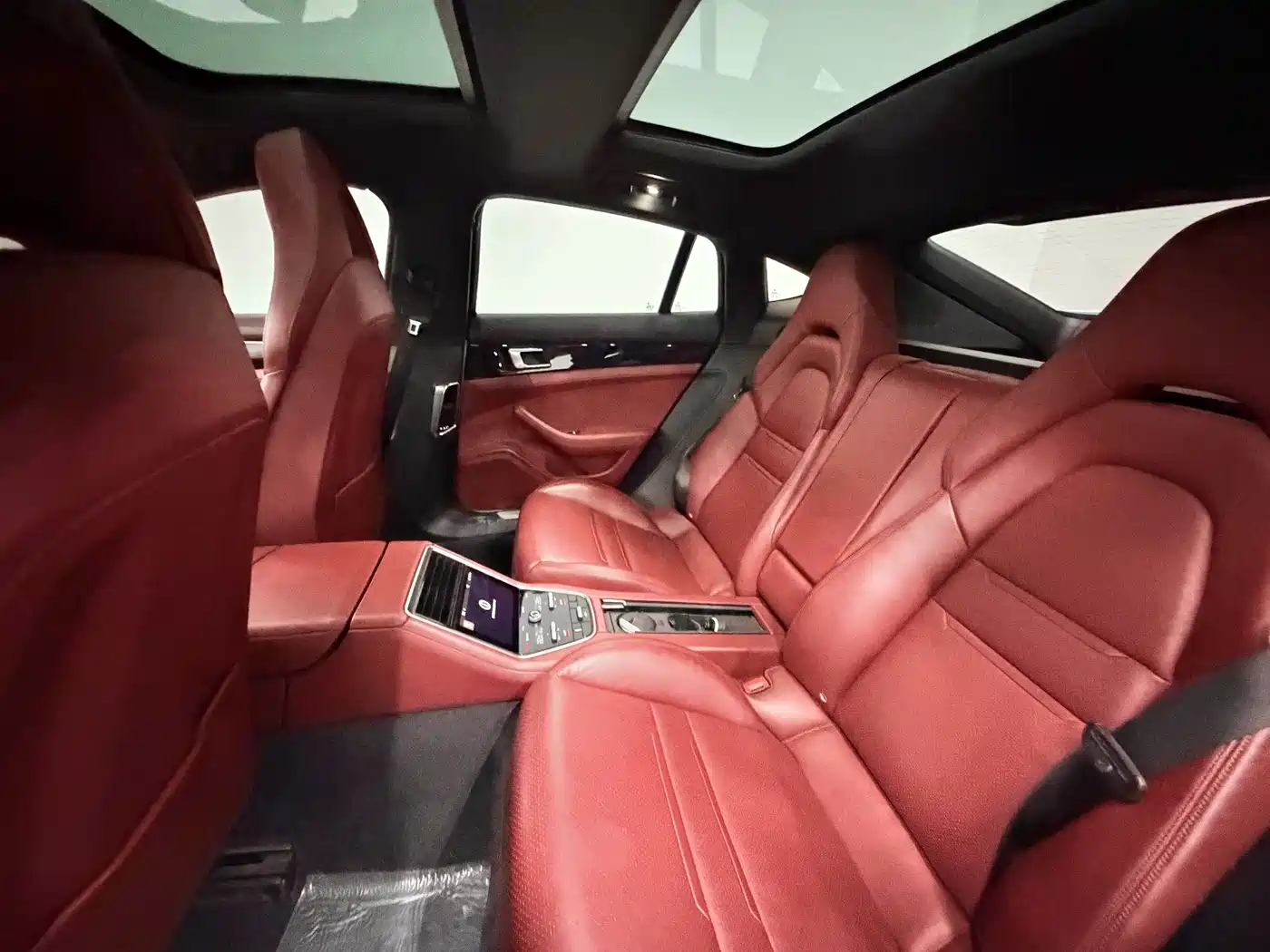 Porsche Panamera 2017 Panamera 3.0T фото 21