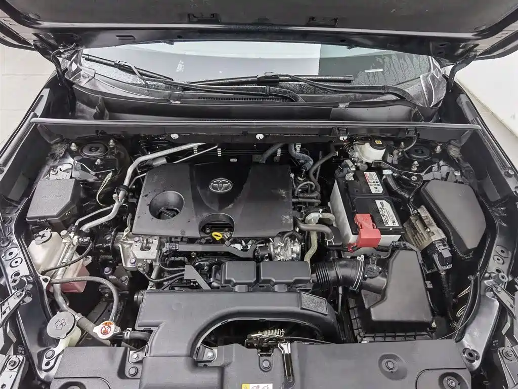 Toyota Wildlander 2022 2.0L CVT FWD Luxury PLUS Edition фото 6