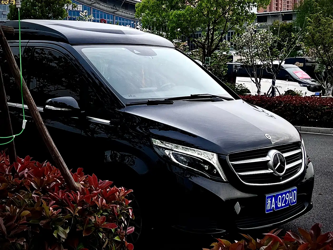 Mercedes-Benz V-Class 2017 Model V 260 L Premium Extended Edition фото 8