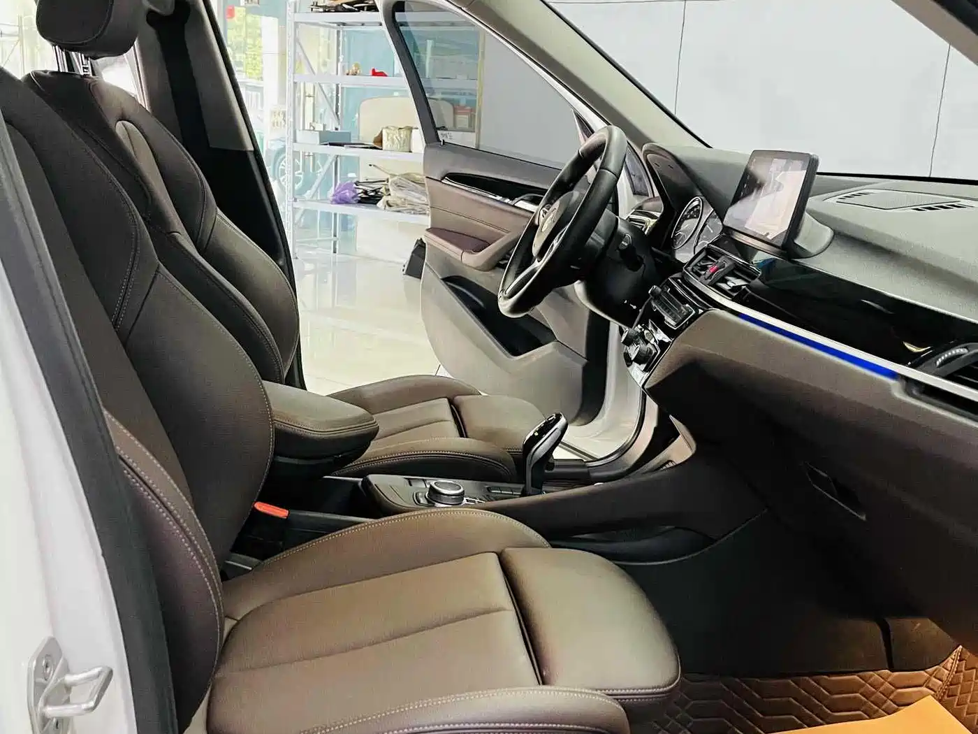 BMW X1 2021 sDrive25Li Leading фото 6